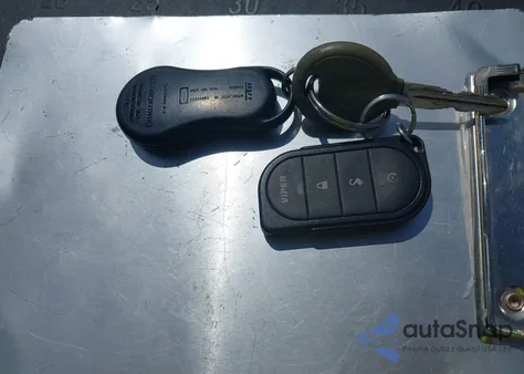 2004 Jeep Grand Cherokee Laredo z USA, uszkodzony, nr VIN 1J4GX48S84C284581